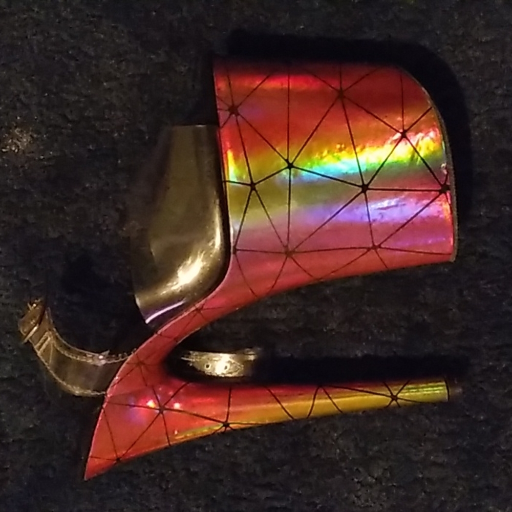 Shoes - Picture 2 of 3